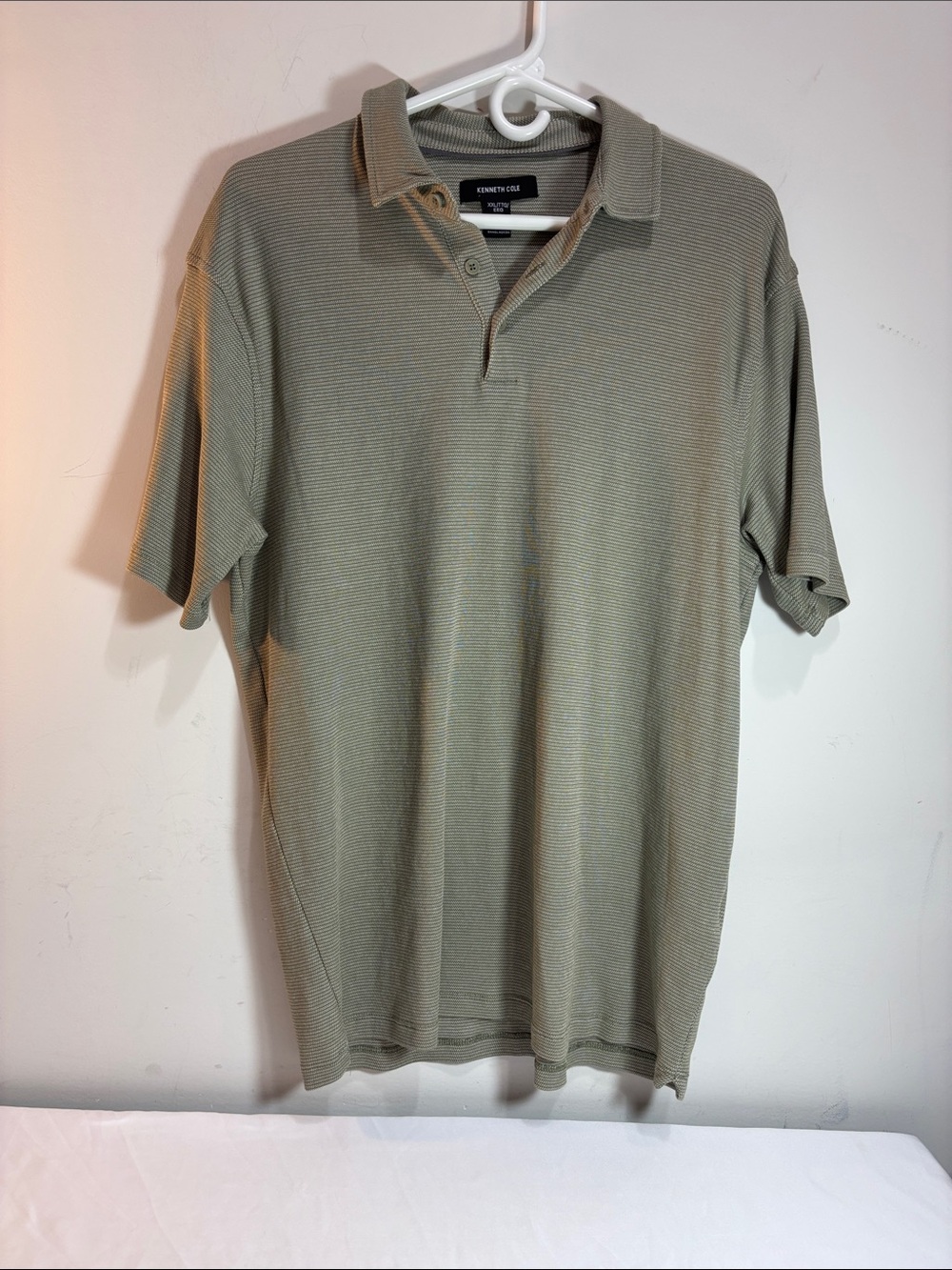 Neutral Beige Button-Up Top with Subtle Texture. 903